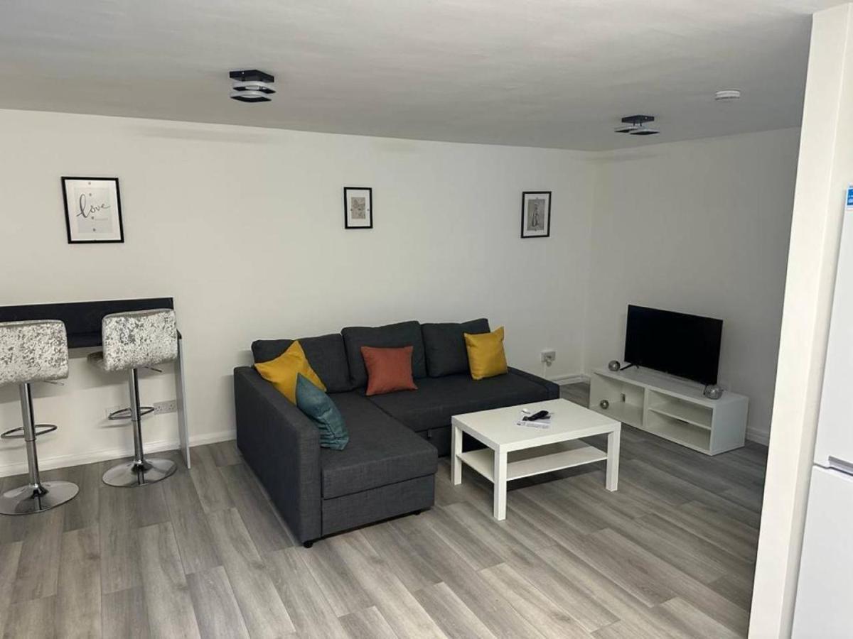 Stylish Apartment At Carlton Grove ロンドン エクステリア 写真