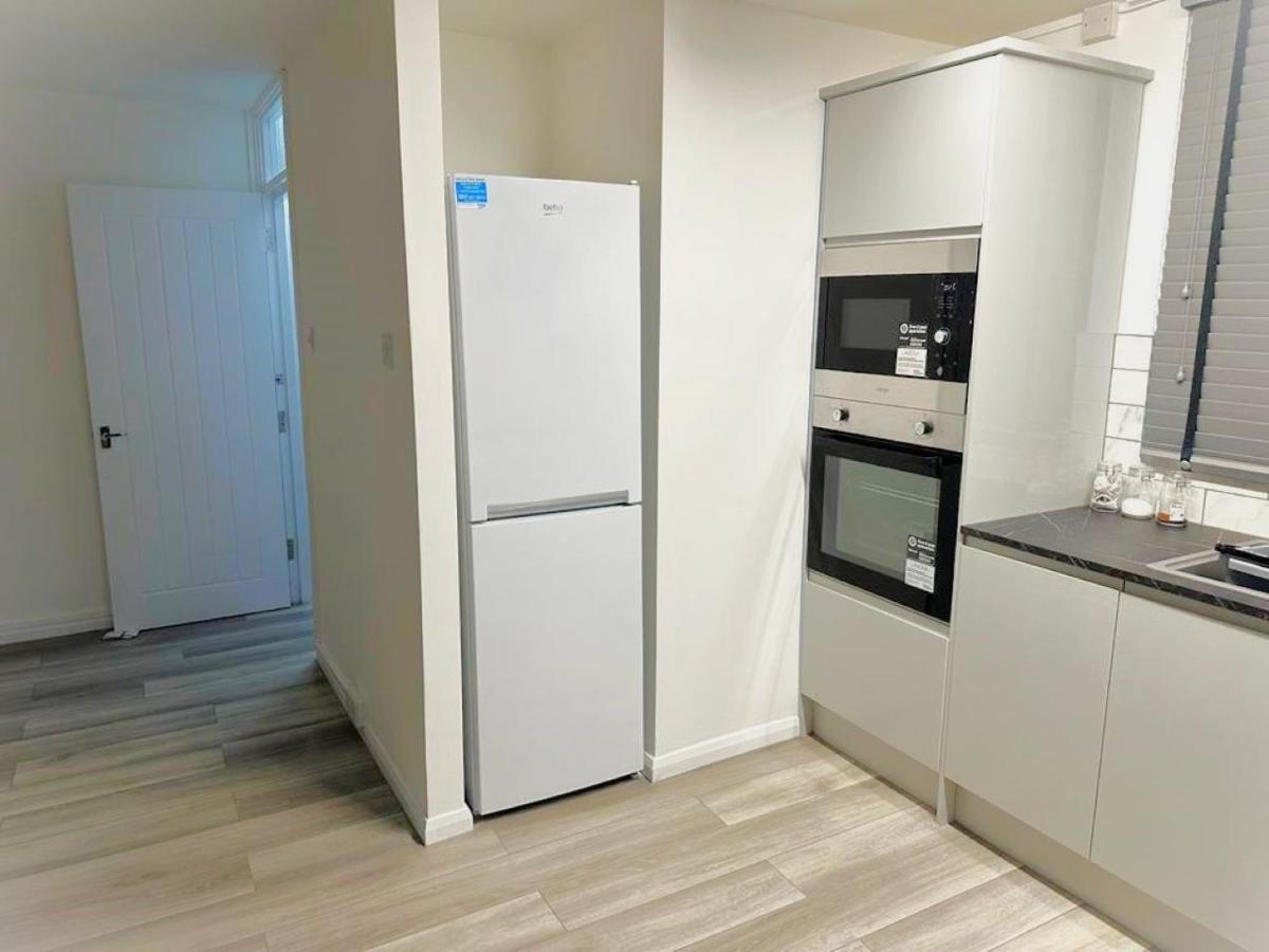 Stylish Apartment At Carlton Grove ロンドン エクステリア 写真