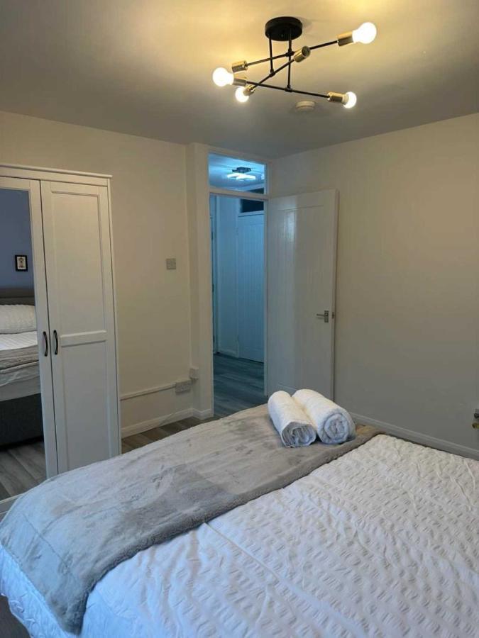 Stylish Apartment At Carlton Grove ロンドン エクステリア 写真